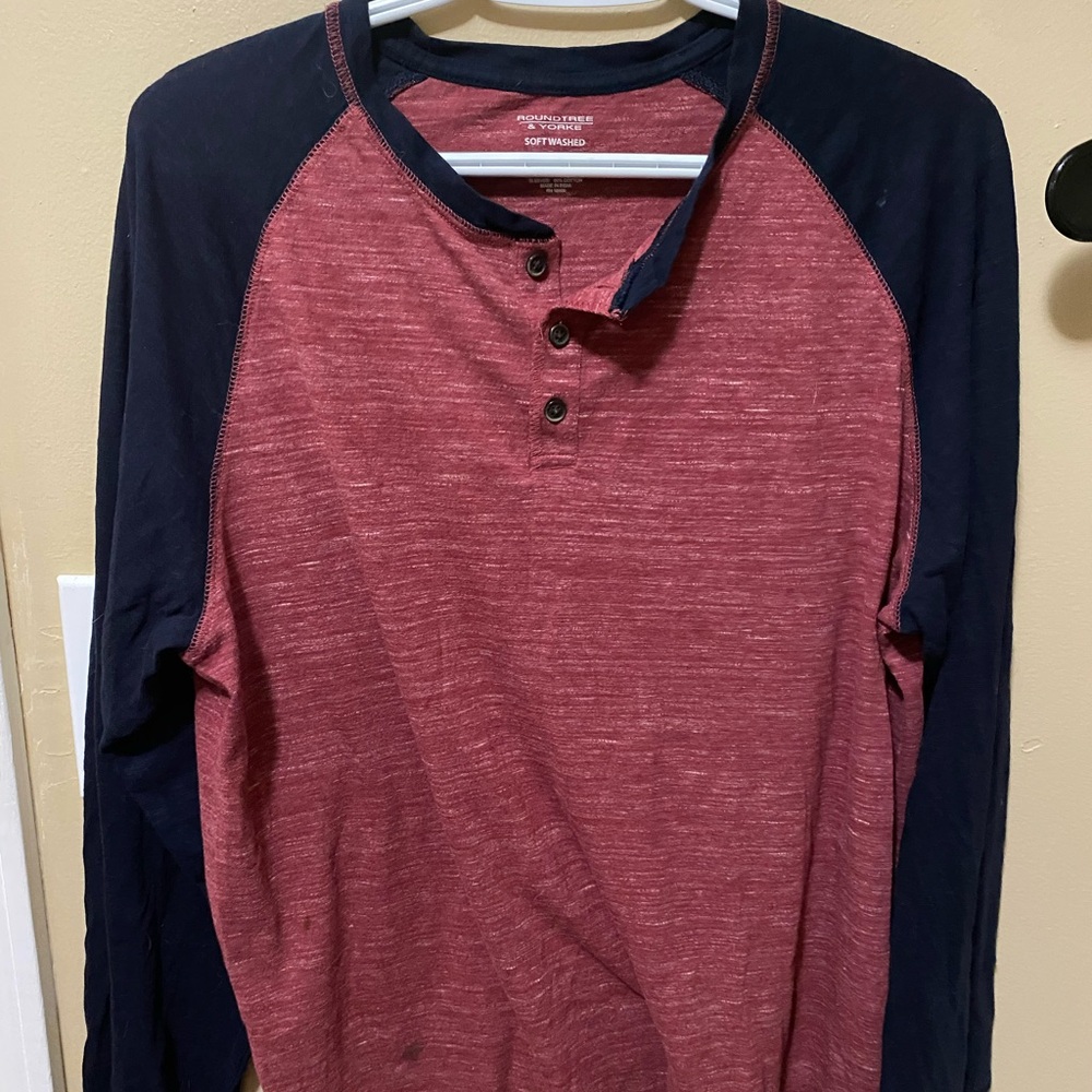 Roundtree & Yorke Maroon and Dark Blue Long Sleeve Shirt
